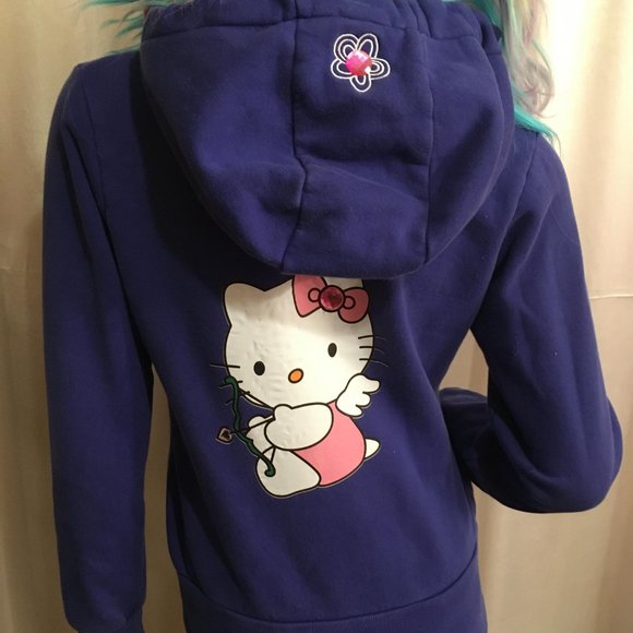 ADORABLE y2k hoodie with hello kitty and crystal details! - Picture 9 of 14